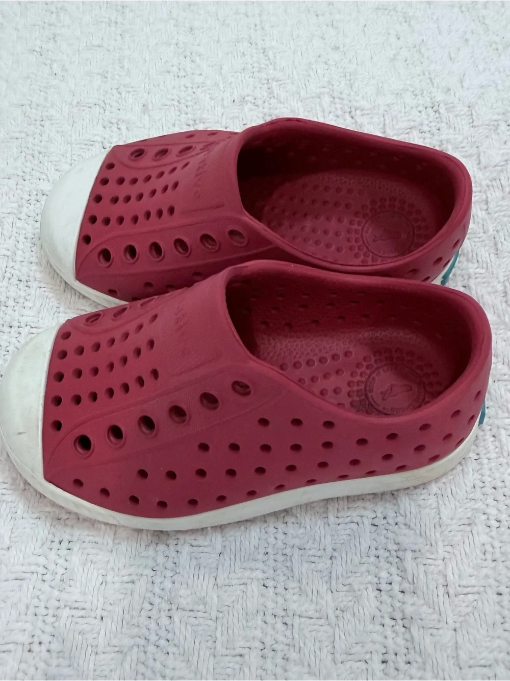Native Kids Water Shoes in Burgundy with White Toe Caps